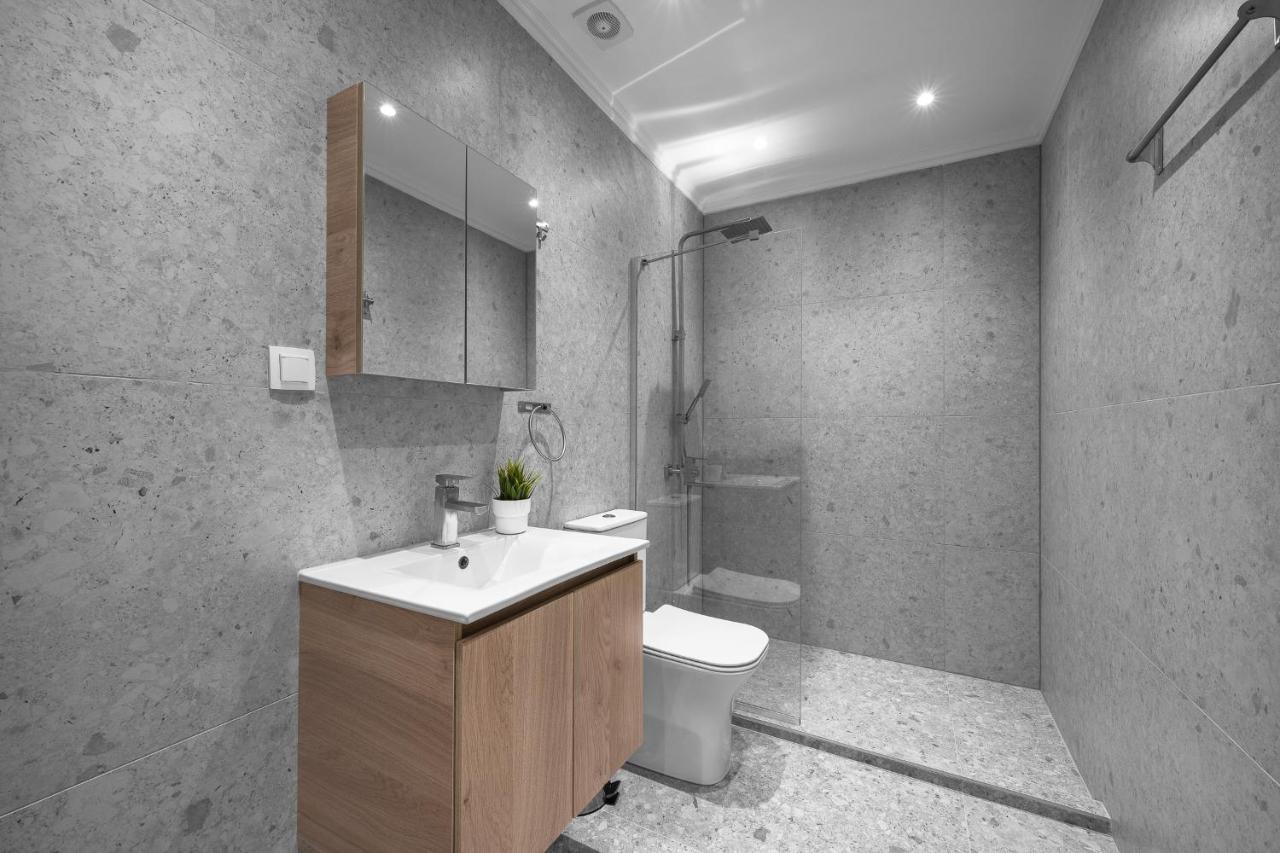Bliss Apartments, The Luxury Suites Thessaloniki Exterior photo